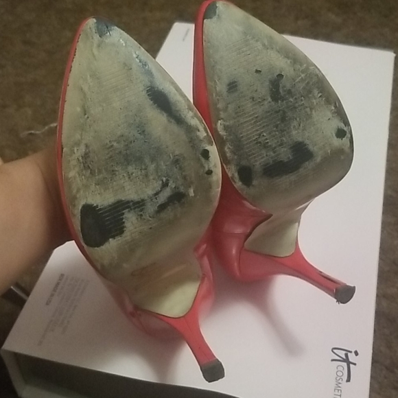 Heels - Picture 3 of 4